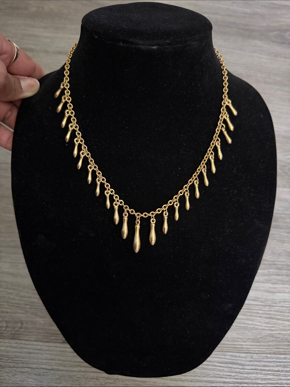 Vintage Gold Teardrop Fringe Necklace - Women's Jewelry